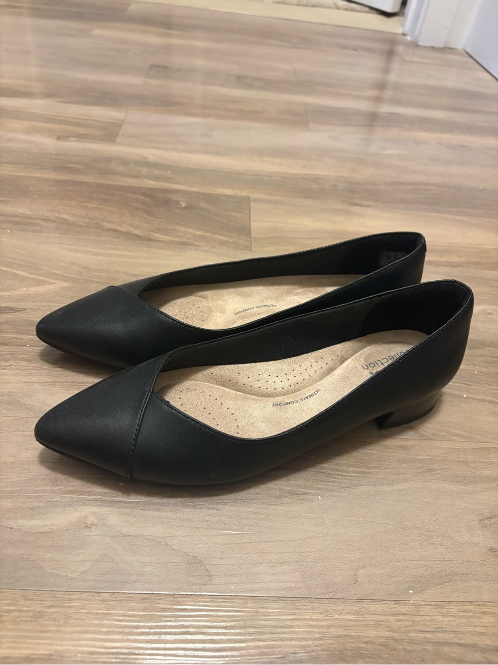 Clarks Black Pointed Toe Low Heel Flats